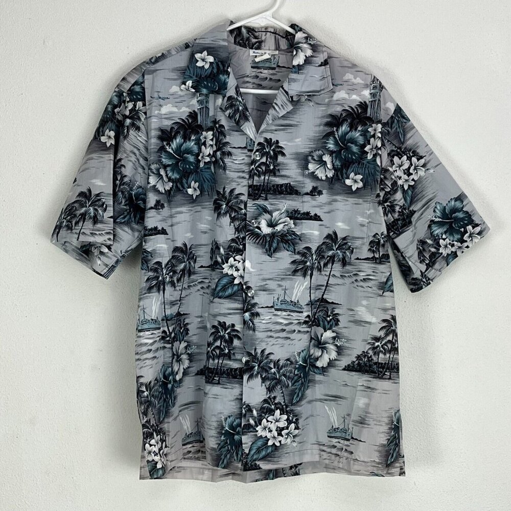 Made In Hawaii Mens Button Down Shirt Large Gray Floral Hawaiian Short Sleeve